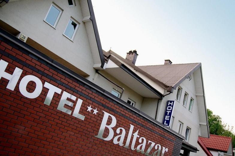 Hotel Baltazar Пултуск Екстер'єр фото